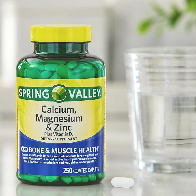 Bundle: Spring - Valley Calcium Magnesium &amp Zinc Plus Vitamin D3 Coated Caplets 250 Count + GoodDealsHouse Weekly Pillbox