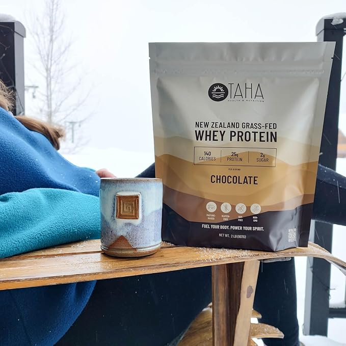 Taha Health &amp Nutrition Chocolate Flavored Whey Protein Concentrate Powder 25g Protein 140 Calories 2g Sugar | New Zealand Grass-Fed Free-Range Dairy | Gluten and Soy Free Keto Kosher | 2LB