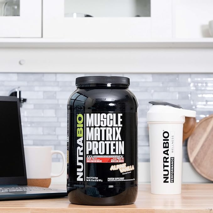 NutraBio Muscle Matrix Protein Powder - 25g of Protein Per Scoop - Whey Isolate and Micellar Casein Combo for Fast and Slow Release - Vanilla - 2 Pounds 28 Servings
